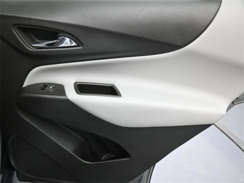 Used 2023 Chevrolet Equinox LT w/ Driver Convenience Package image 25