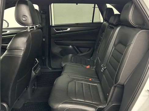 Used 2024 Volkswagen Atlas Cross Sport SEL R-Line AWD/4WD image 29