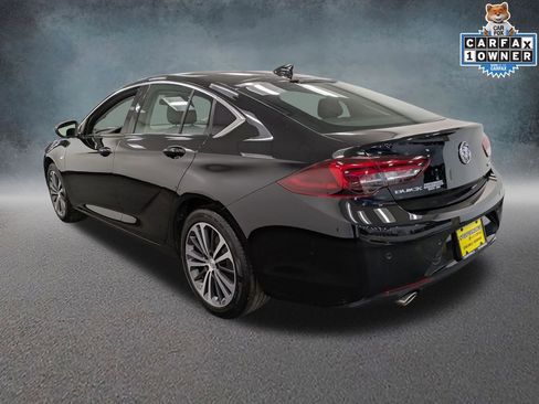 Used 2018 Buick Regal Essence w/ Driver Confidence Package #1 image 6