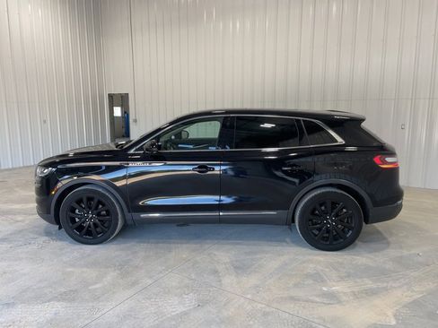 Used 2023 Lincoln Nautilus Reserve w/ Monochromatic Package image 4