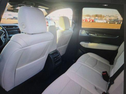 Used 2023 Cadillac XT5 Sportv image 12