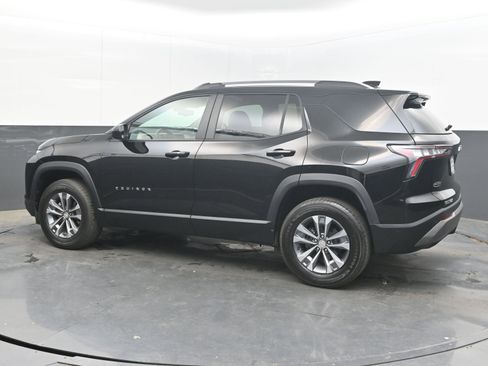 Used 2025 Chevrolet Equinox LT w/ Convenience Package II image 8