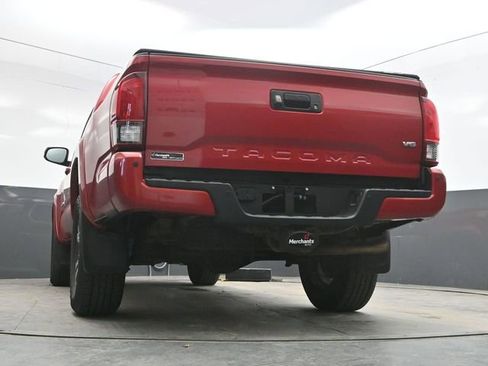 Used 2018 Toyota Tacoma TRD Sport w/ Technology Package image 37