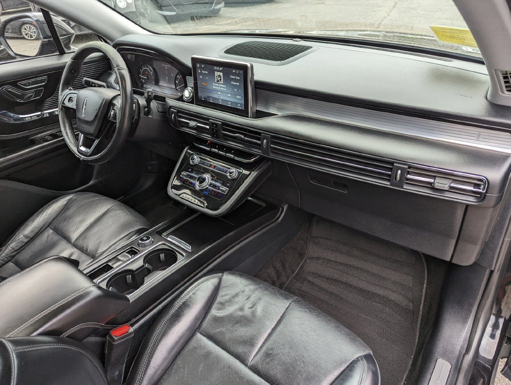 Used 2020 Lincoln Corsair AWD w/ Premium Package image 34
