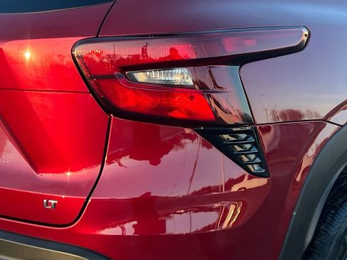 Used 2024 Chevrolet Trax LT image 6