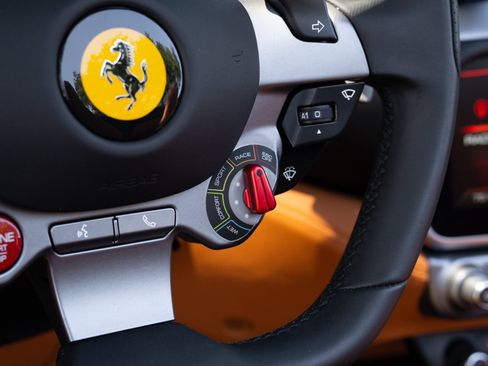 Used 2023 Ferrari Portofino M RWD image 40
