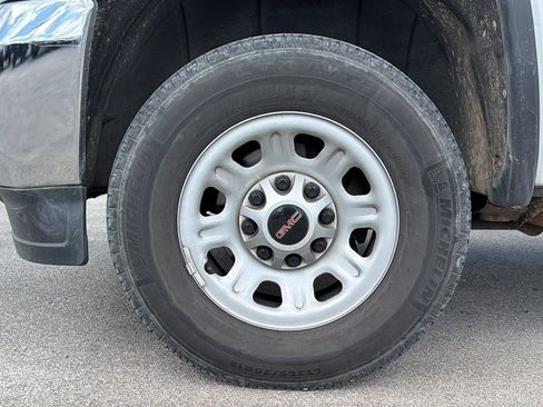 Used 2019 GMC Sierra 3500 4x4 Crew Cab w/ Sierra Convenience Package image 24