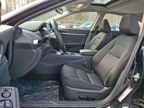 Used 2019 Nissan Altima 2.5 SV image 14