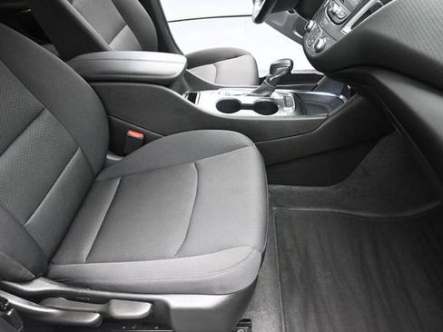 Used 2024 Chevrolet Malibu LT w/ Sport Edition FWD image 25