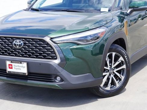 Certified 2023 Toyota Corolla Cross XLE w/ Convenience Package image 4