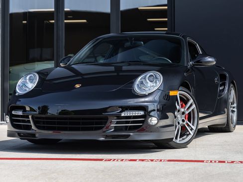 Used 2013 Porsche 911 Turbo AWD/4WD image 1