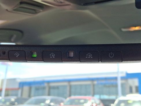 Used 2018 Toyota Camry SE w/ Convenience Package FWD image 26