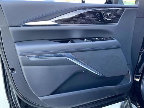 New 2026 Cadillac Escalade IQ Luxury 1 image 11