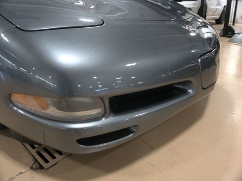 Used 2003 Chevrolet Corvette Convertible w/ Preferred Equipment Group1 image 10