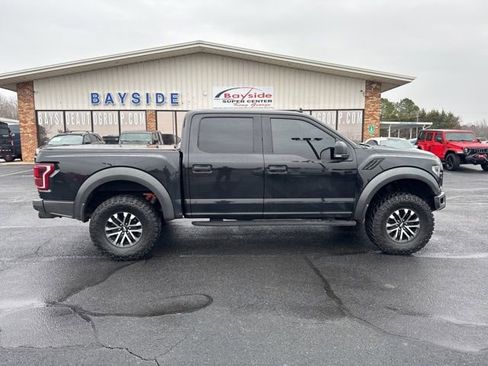 Used 2019 Ford F150 Raptor w/ Equipment Group 801A Mid image 4