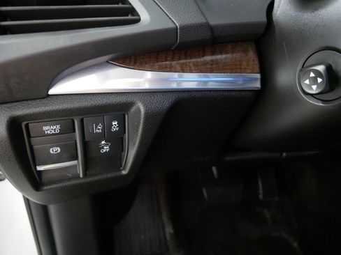 Used 2017 Acura MDX SH-AWD w/ Technology Package image 26