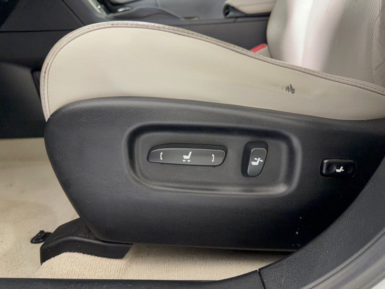 Used 2013 Lexus RX 350 FWD w/ Navigation Pkg image 16