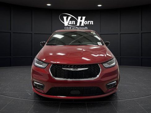 New 2026 Chrysler Pacifica Select image 10