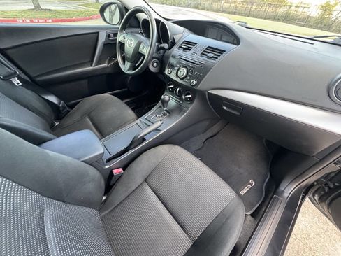 Used 2013 MAZDA MAZDA3 i Sport image 11