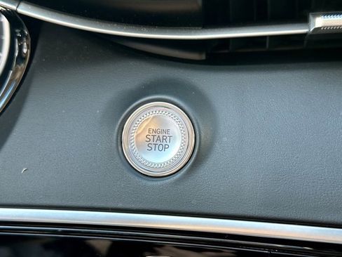 Used 2024 Genesis GV70 2.5T w/ Select Package image 30