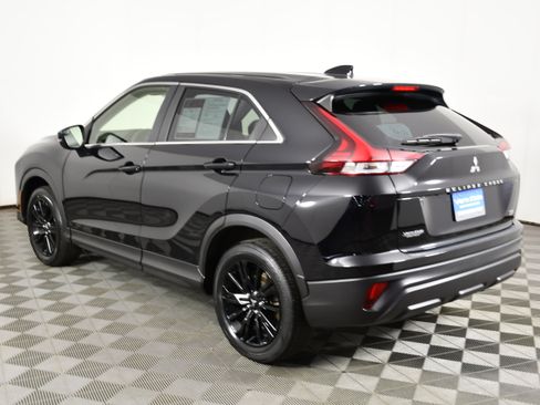 Used 2023 Mitsubishi Eclipse Cross LE AWD/4WD image 8