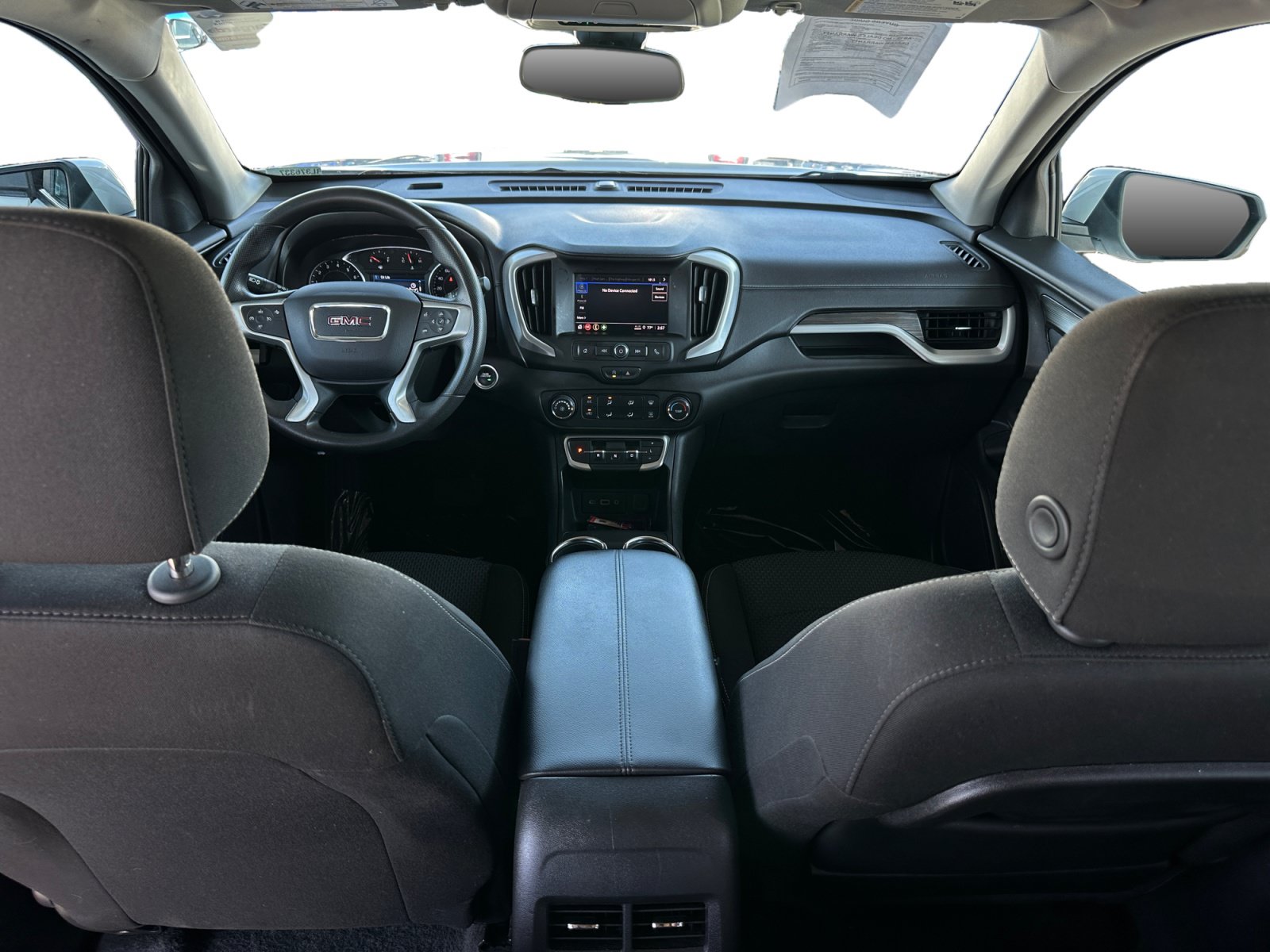 Used 2024 GMC Terrain SLE FWD image 10