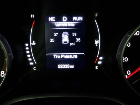 Used 2019 Jeep Compass Latitude w/ Cold Weather Group AWD/4WD image 19