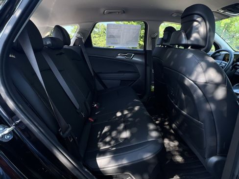 New 2026 Kia Sportage EX AWD/4WD image 32