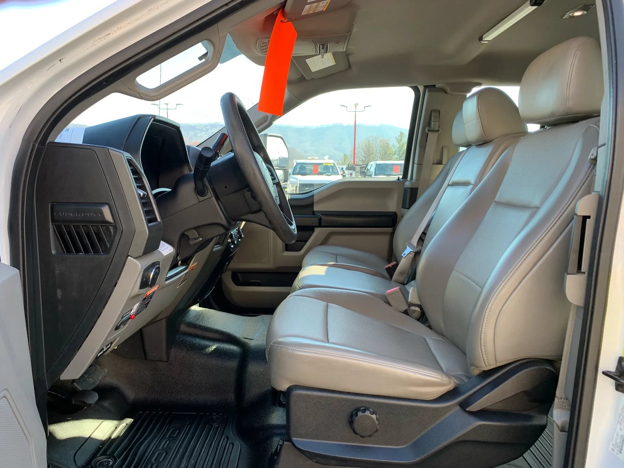 Used 2019 Ford F550 2WD SuperCab Super Duty image 10