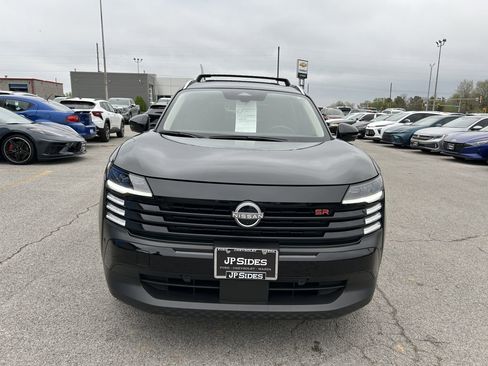 Used 2025 Nissan Kicks SR image 7