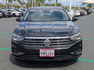 Used 2021 Volkswagen Jetta SE w/ SE Cold Weather Package video 2