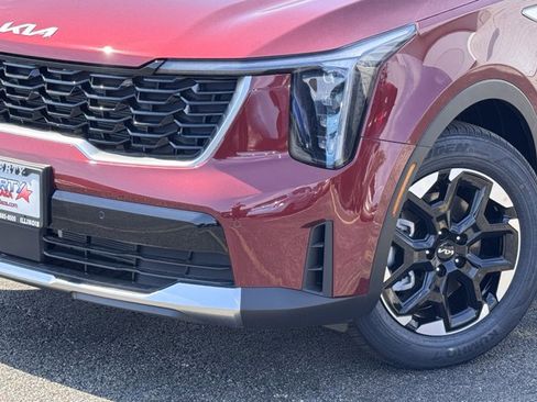 New 2025 Kia Sorento S image 33