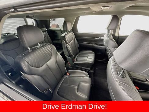 Used 2023 Hyundai Palisade Limited AWD/4WD image 27