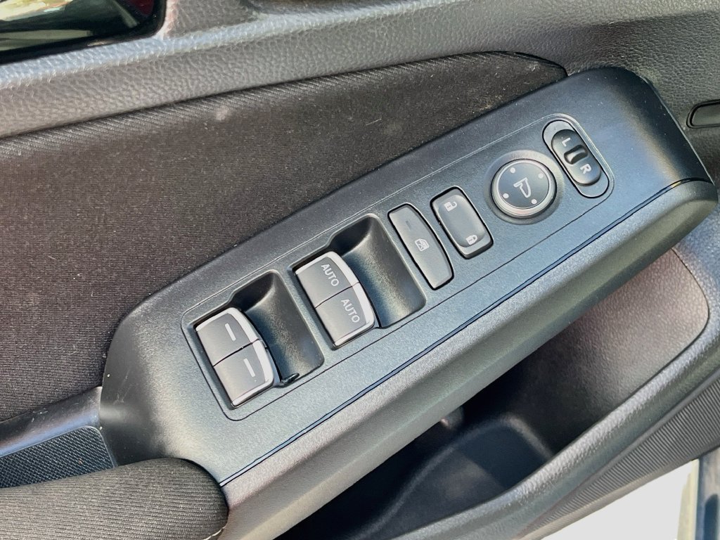 Used 2025 Honda Civic FWD Hybrid Sedan image 17