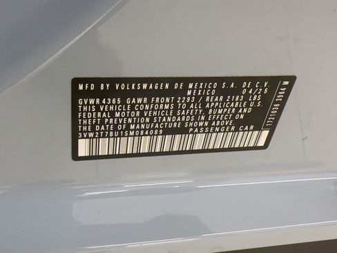 Used 2025 Volkswagen Jetta GLI Autobahn FWD image 21