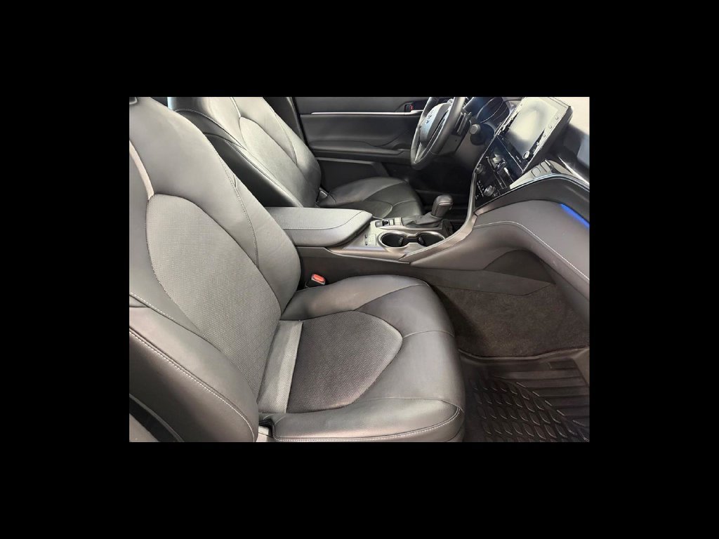Used 2021 Toyota Camry XSE AWD/4WD image 18