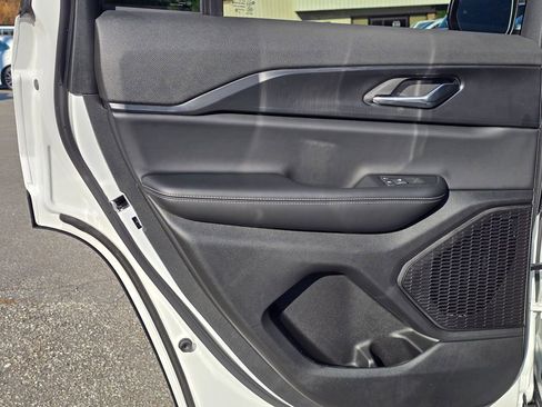 New 2025 Jeep Grand Cherokee Laredo X w/ Luxury Tech Group I image 37