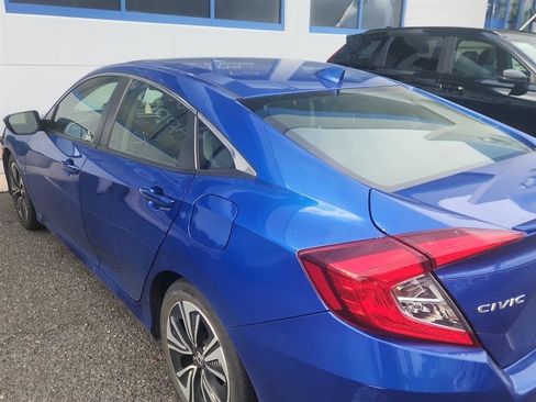 Used 2018 Honda Civic EX-T image 4