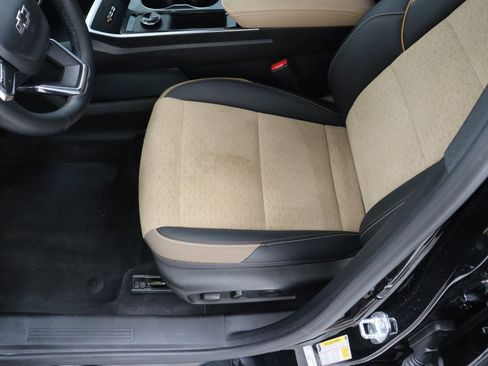 Used 2025 Chevrolet Equinox ACTIV FWD image 15