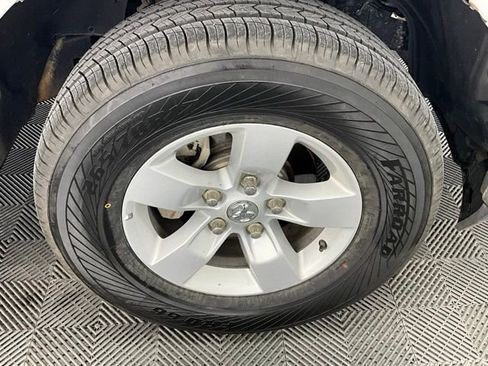 Used 2022 RAM 1500 Classic SLT w/ Electronics Convenience Group image 23