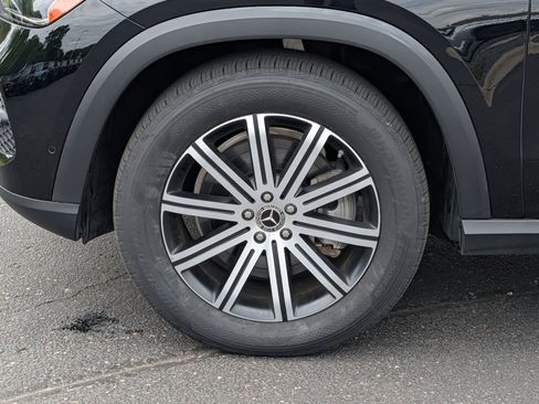 Used 2024 Mercedes-Benz GLE 450 4MATIC image 16