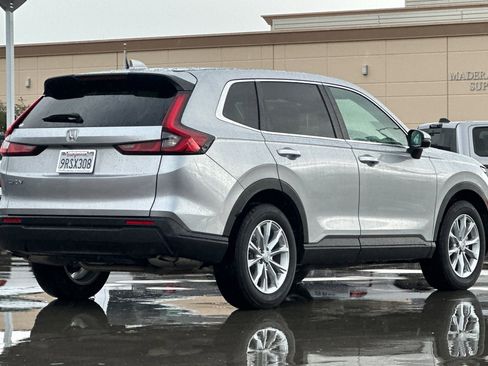 Used 2025 Honda CR-V EX image 6