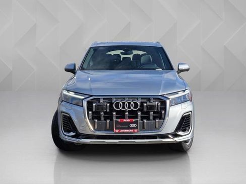 Used 2025 Audi Q7 3.0T Premium Plus image 2