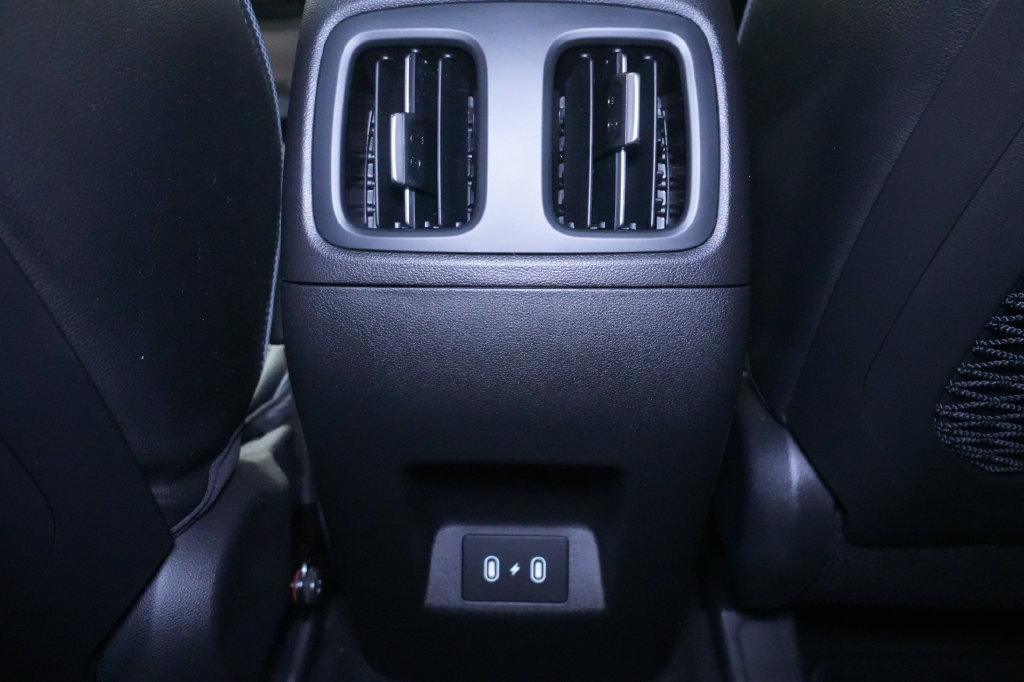 Used 2026 Hyundai Santa Cruz Limited AWD/4WD image 30