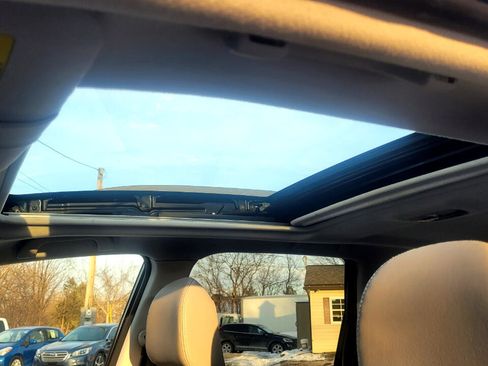 Used 2015 Subaru Forester 2.5i Limited image 16