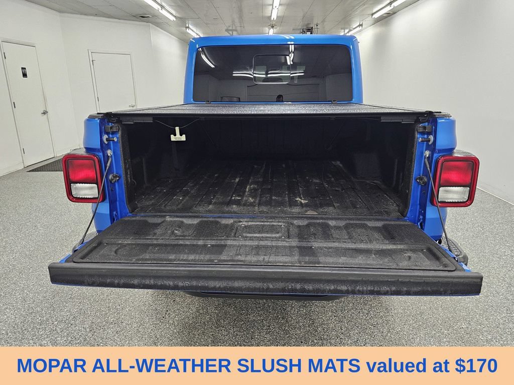 Used 2025 Jeep Gladiator Sport AWD/4WD image 7