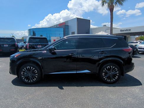 New 2025 Nissan Rogue Platinum w/ Tech Package FWD image 7
