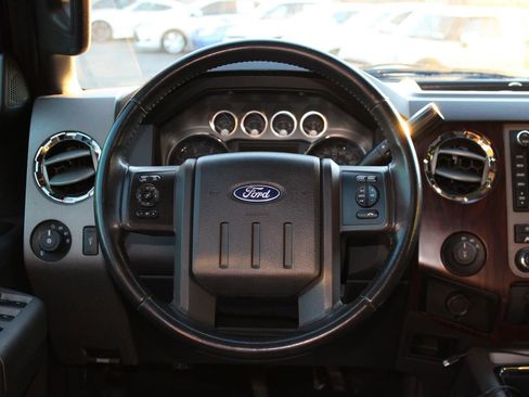 Used 2011 Ford F250 Lariat w/ Lariat Ultimate Pkg image 22