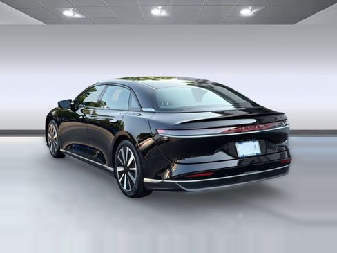 Used 2024 Lucid Air Pure RWD image 3