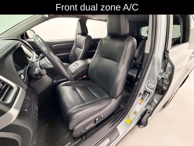 Used 2019 Toyota Highlander Limited AWD/4WD image 8